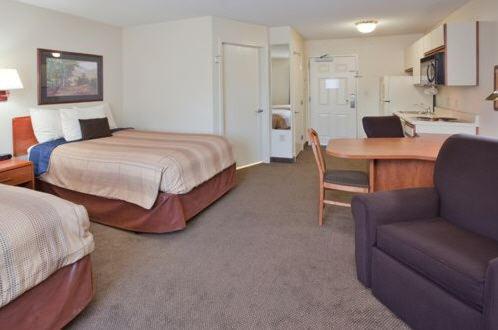 Photo - Candlewood Suites Newport News-Yorktown, an IHG Hotel