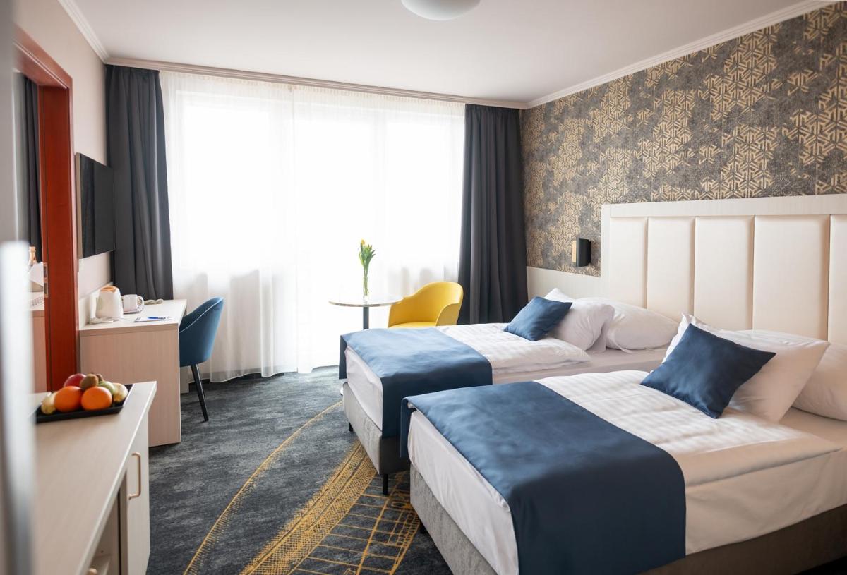 Airport Hotel Budapest photo 1