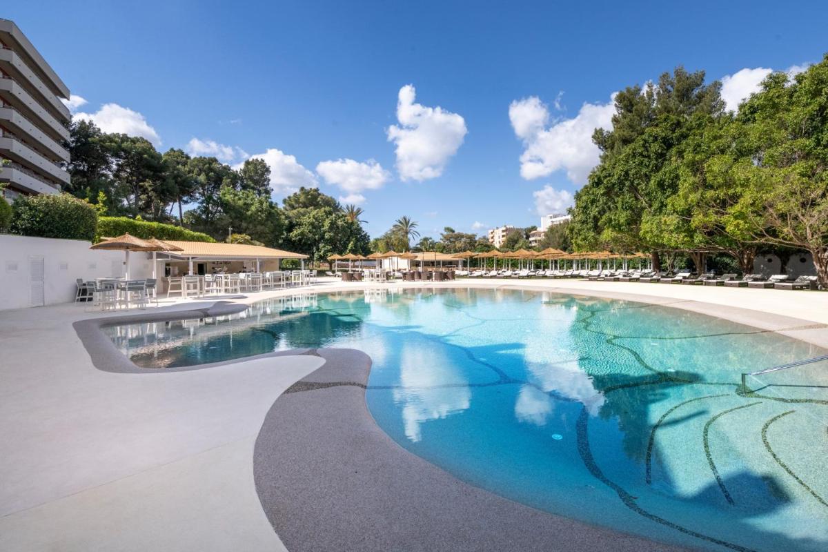 Salles Hotels Marina Portals photo 1
