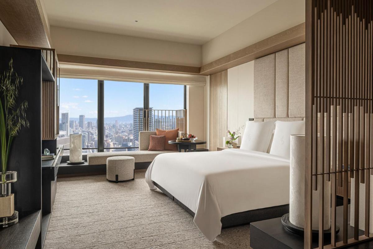 Four Seasons Hotel Osaka photo 2