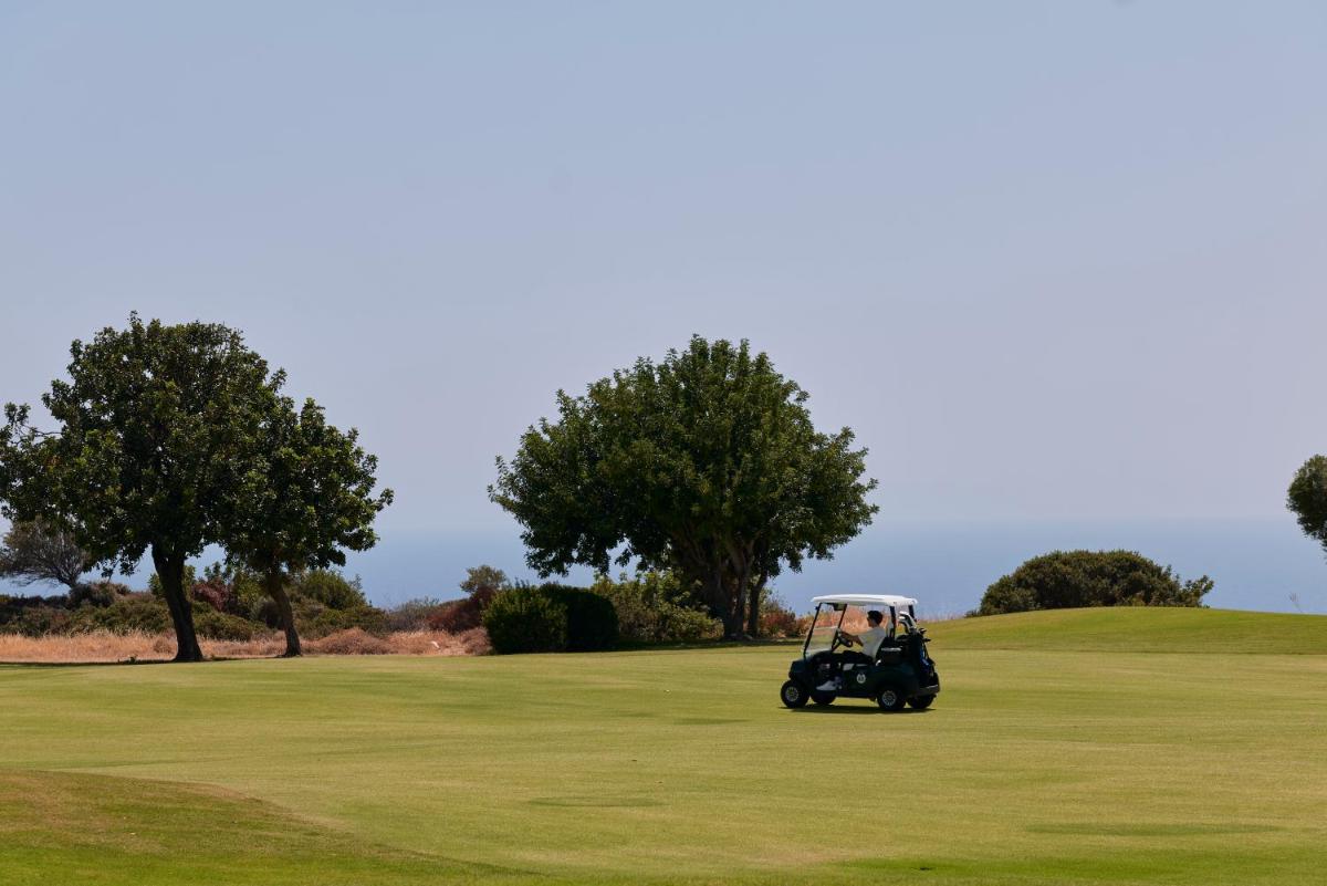 Aphrodite Hills Hotel and Resort photo 8