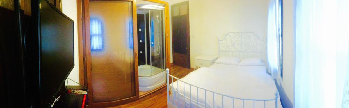 Photo - Pastor Historical Apart-Hotel The Gulf Of İzmir