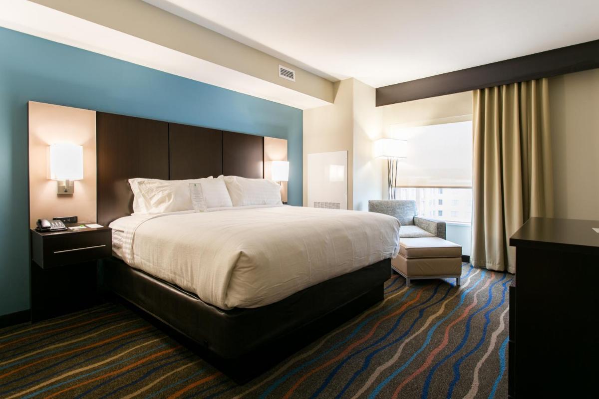 Photo - Holiday Inn Hotel & Suites Chattanooga, an IHG Hotel