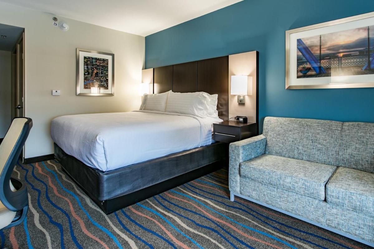 Photo - Holiday Inn Hotel & Suites Chattanooga, an IHG Hotel