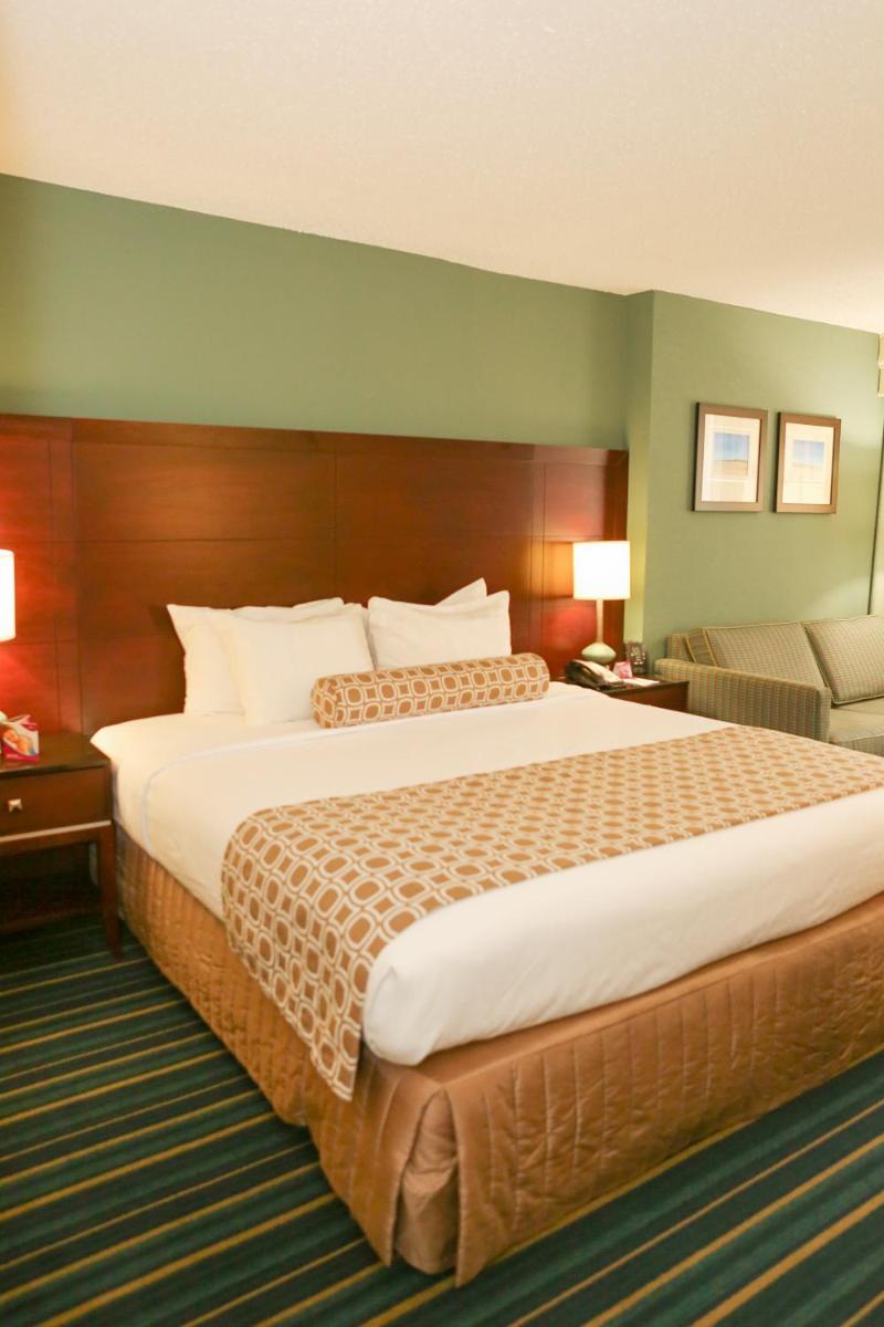 Photo - Crowne Plaza Hotel Virginia Beach-Norfolk, an IHG Hotel