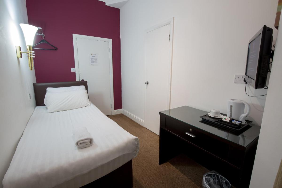 Photo - Cranford Hotel