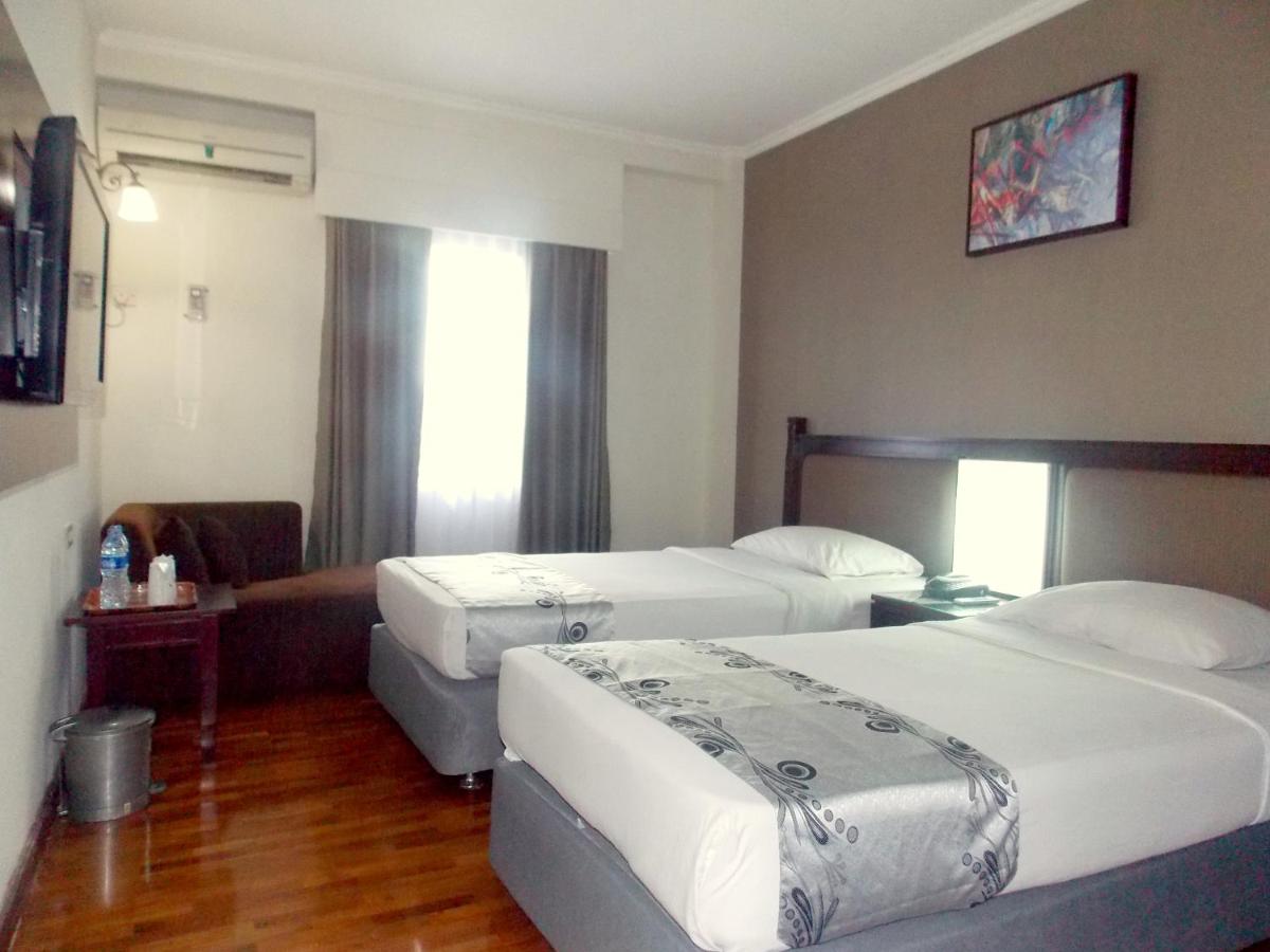 Foto - Hotel Mega Proklamasi