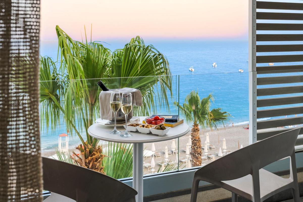 Albatros Beach Hotel photo 2