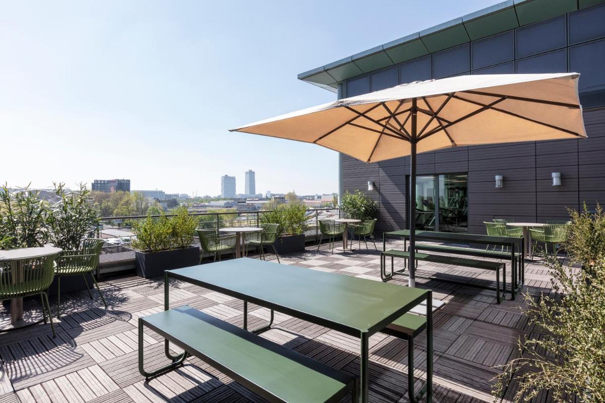Novotel Paris Stade Basilique photo 3