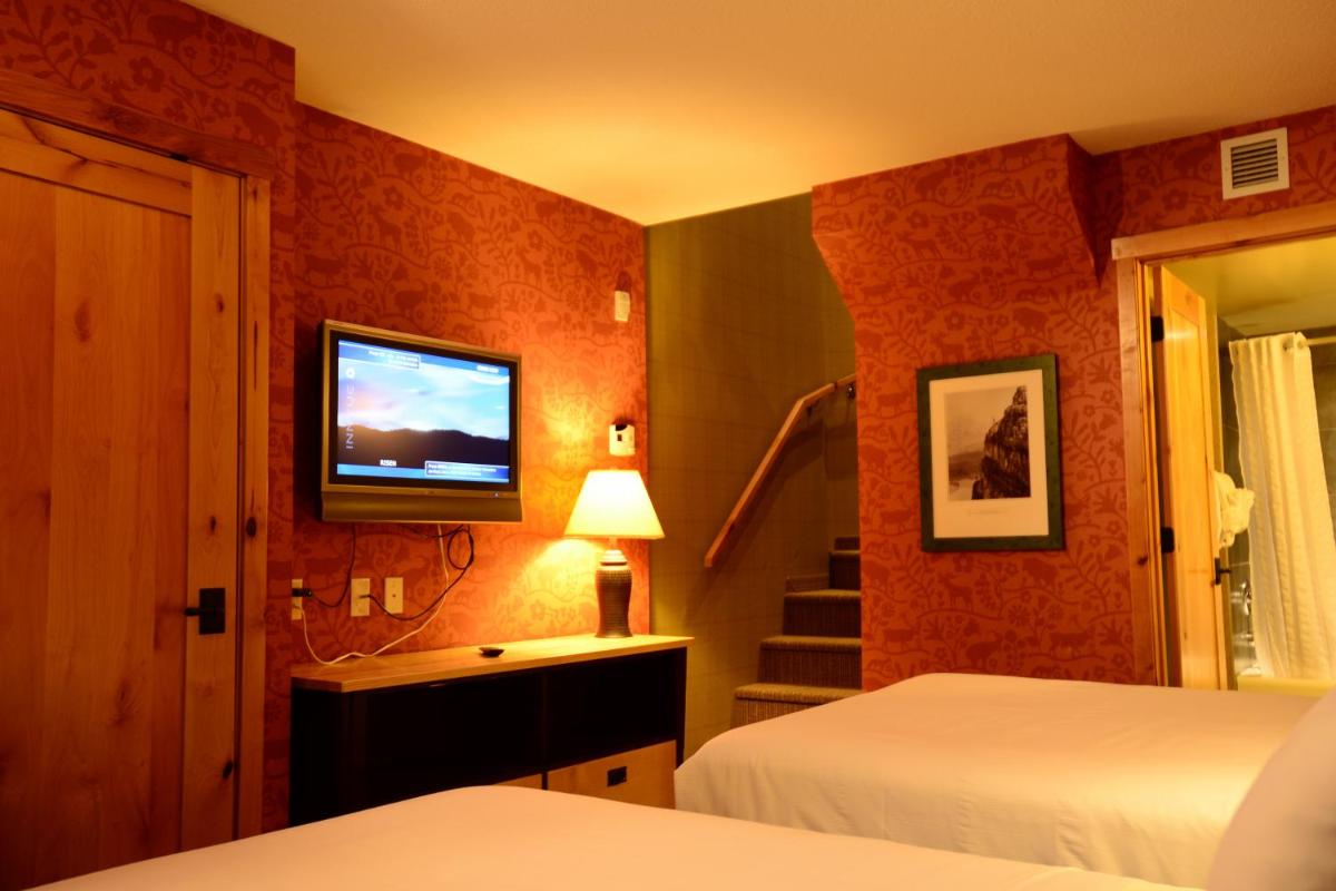 Photo - Fox Hotel and Suites
