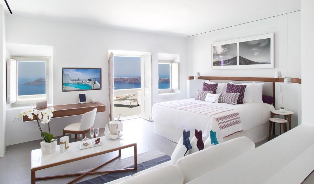 Photo - Grace Hotel Santorini, Auberge Resorts Collection