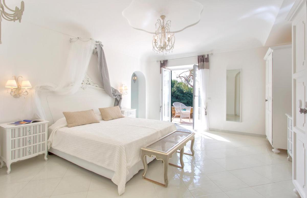 Photo - Villa dei Lecci - 7 Luxury villas with private pool or jacuzzi