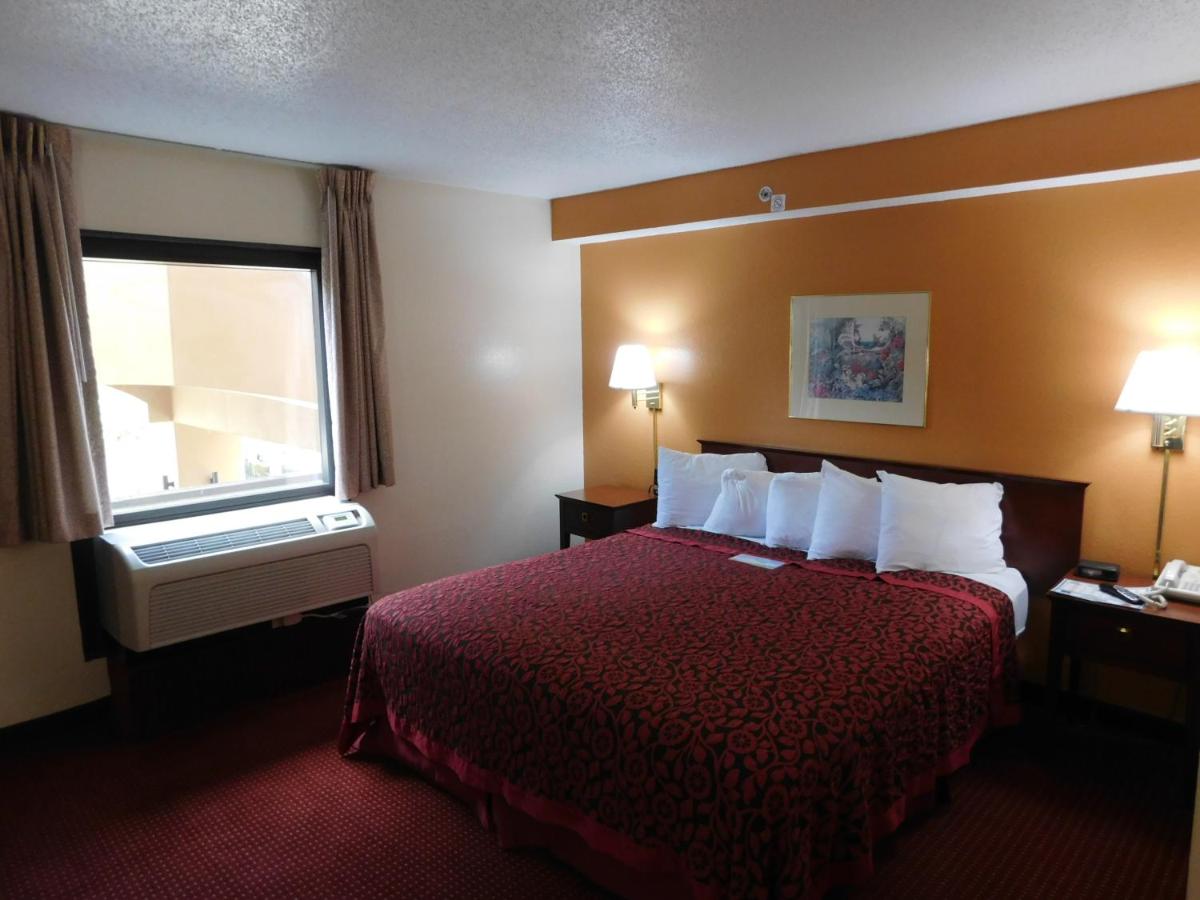 Foto - Days Inn & Suites by Wyndham Cedar Rapids