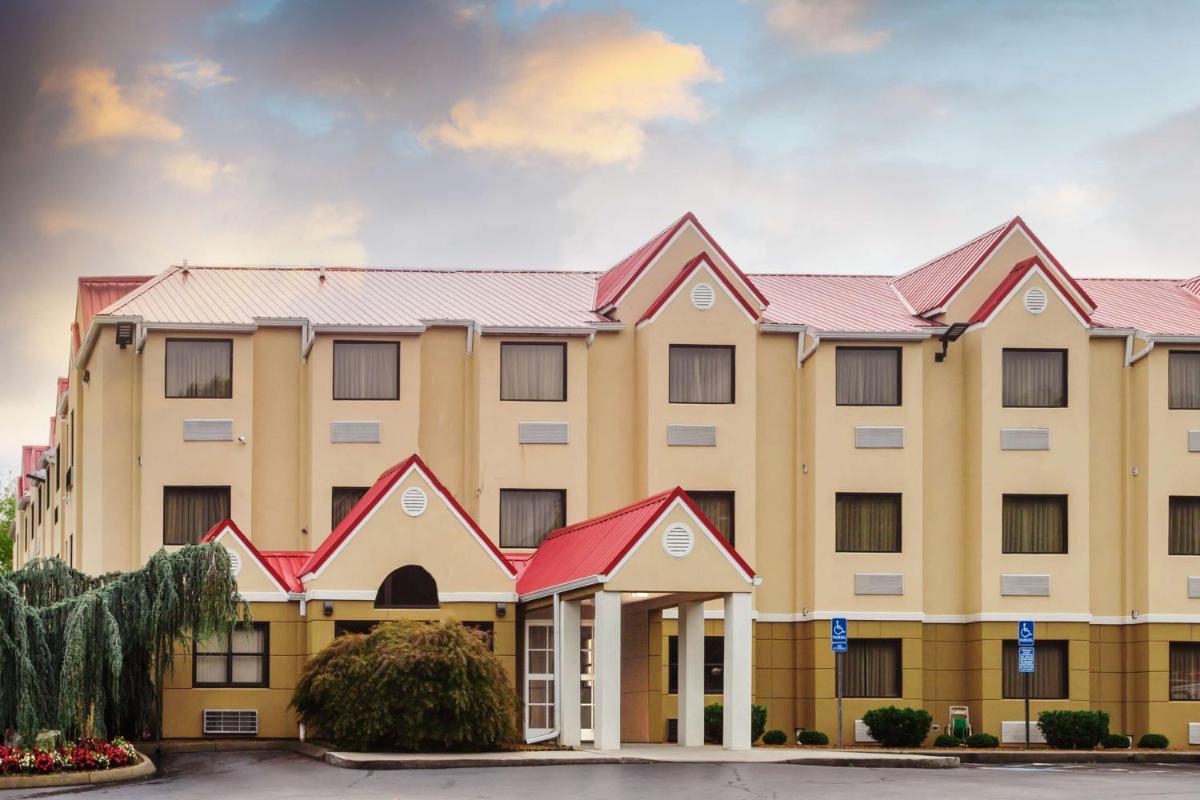 Photo - Microtel Inn by Wyndham Knoxville