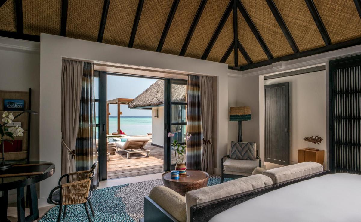 Four Seasons Resort Maldives at Kuda Huraa photo 10