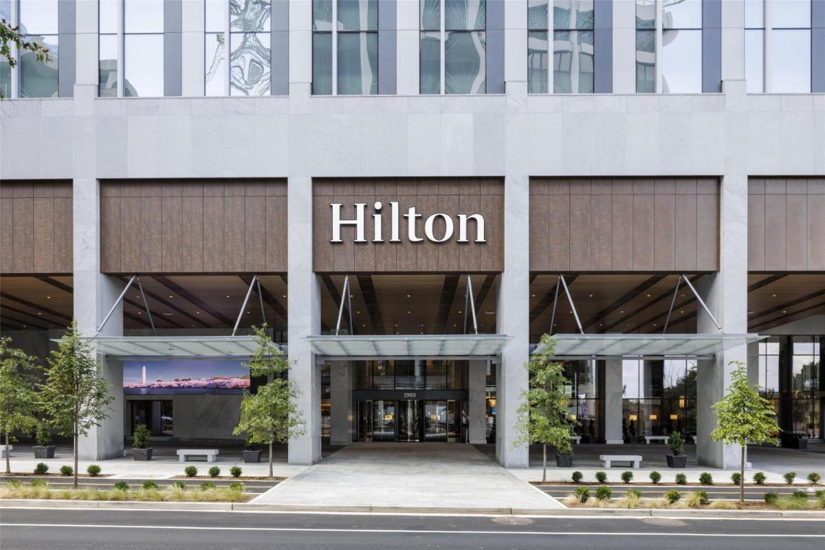 Hilton Arlington Rosslyn The Key photo 2