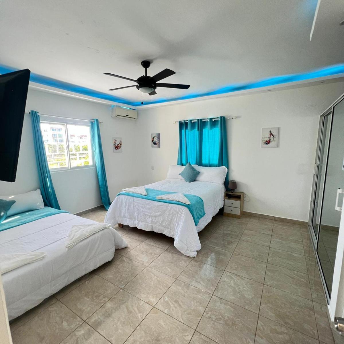 Azure Breeze Hotel photo 4