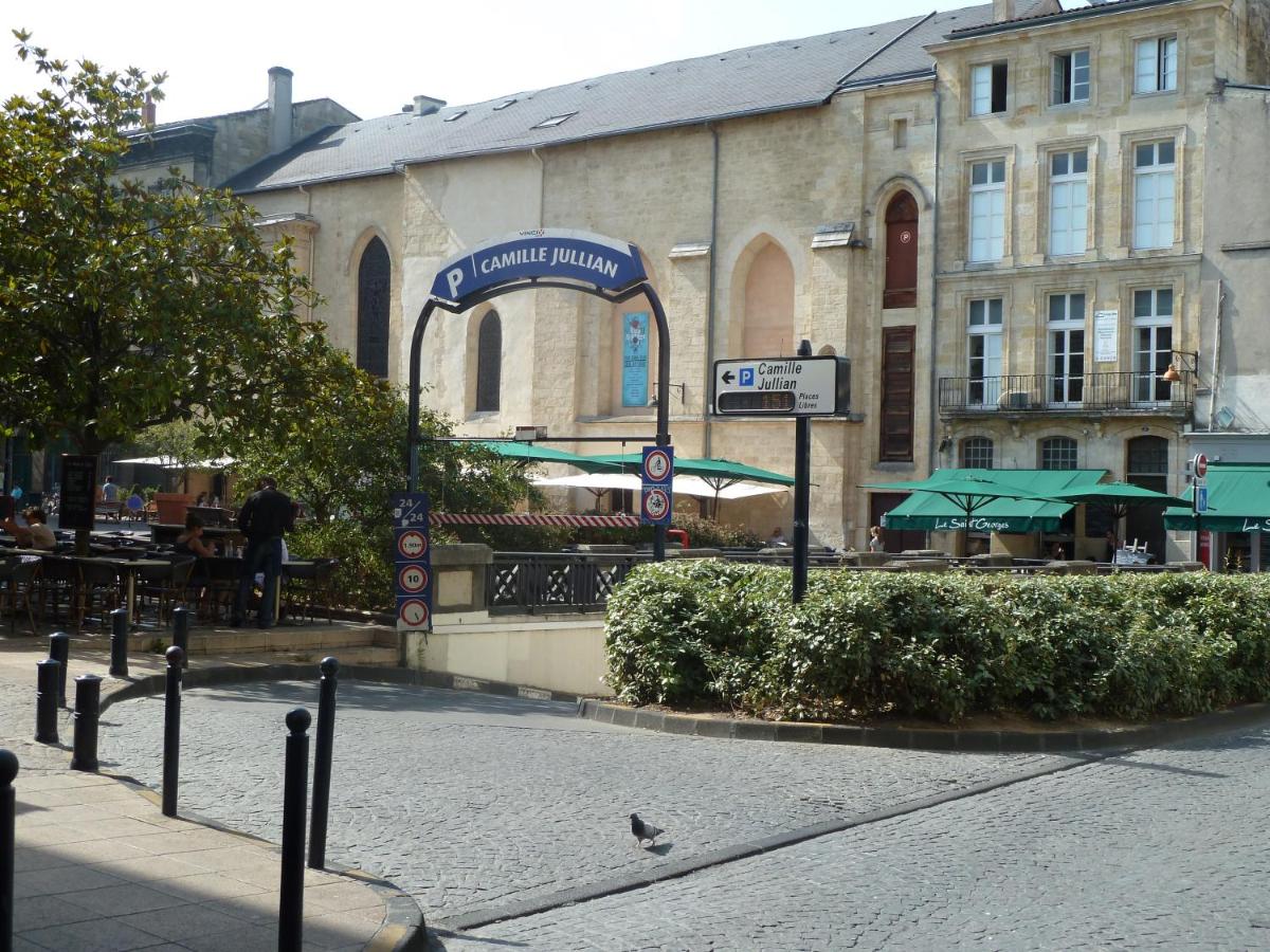 Photo - LES TROIS CHANDELIERS un petit paradis en plein centre ville