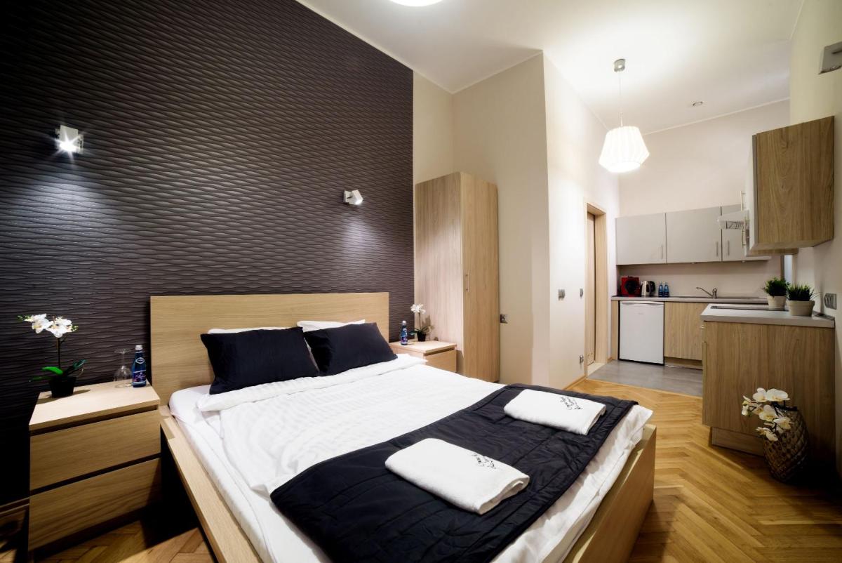 Foto - Cracow Rent Apartments - spacious apartments for 2-7 people in quiet area - Kolberga Street nr 3 - 1