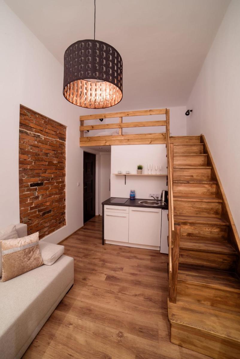 Foto - Cracow Rent Apartments - spacious apartments for 2-7 people in quiet area - Kolberga Street nr 3 - 1