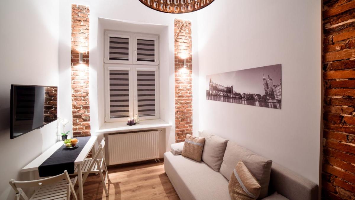 Foto - Cracow Rent Apartments - spacious apartments for 2-7 people in quiet area - Kolberga Street nr 3 - 1