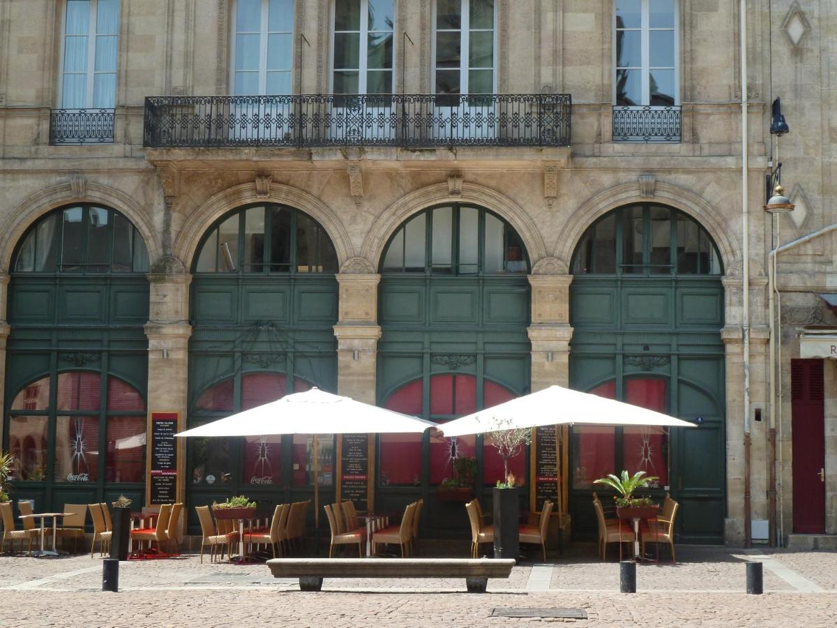 Foto - LES TROIS CHANDELIERS un petit paradis en plein centre ville