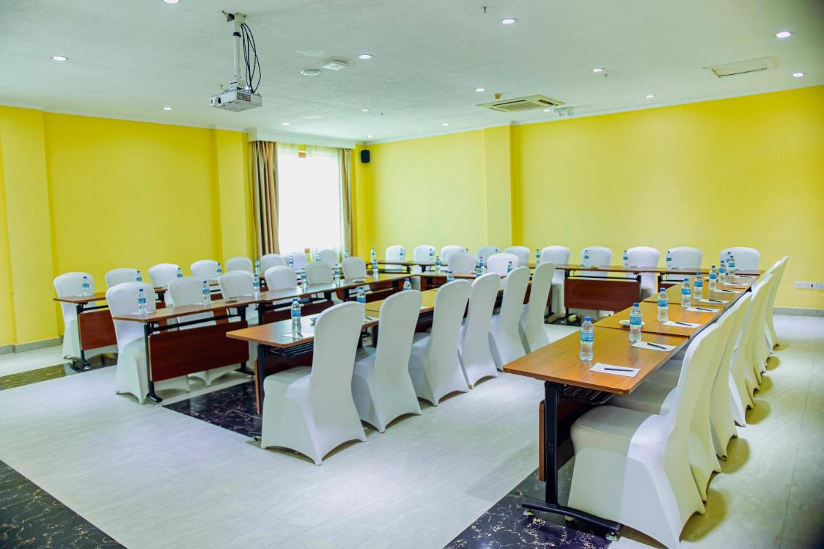 Tiffany Diamond Hotels LTD - Makunganya photo 9