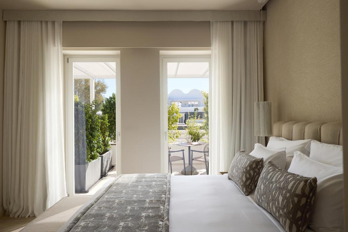 Santorini Heart Hotel & Spa photo 3