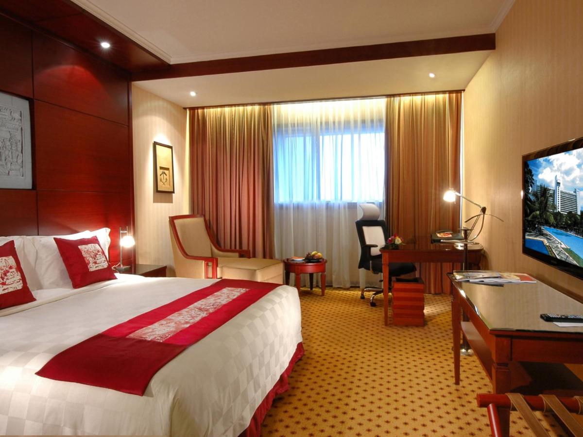 Photo - Hotel Borobudur Jakarta