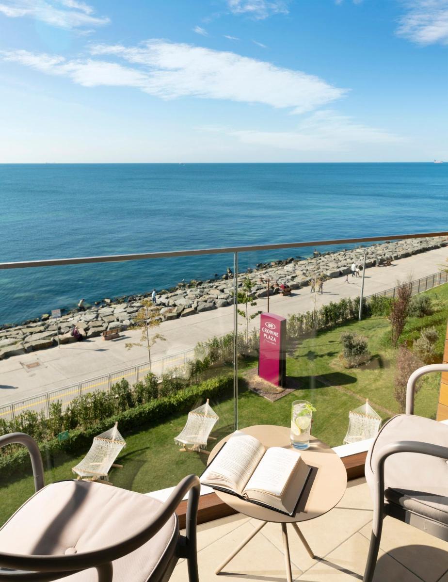 Crowne Plaza Florya Istanbul by IHG photo 2