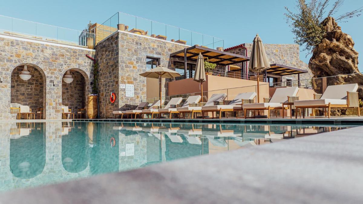 Volta Seaside Boutique Hotel photo 3