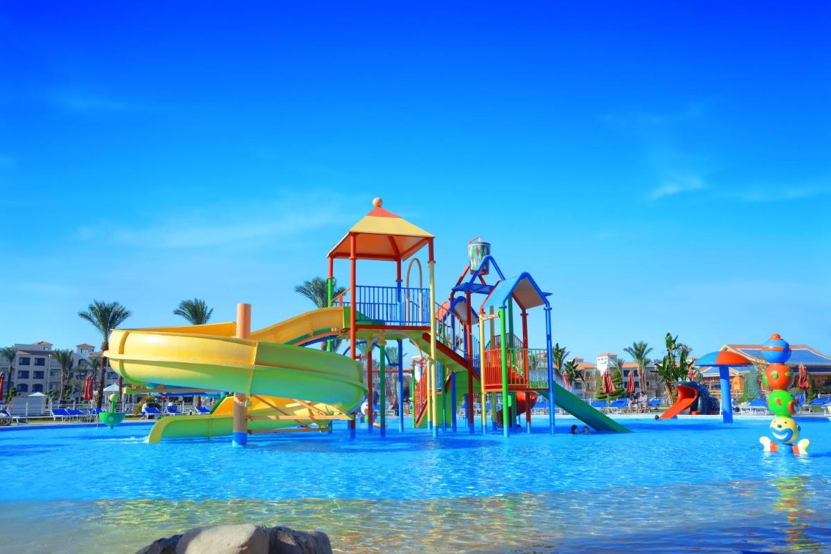 Photo - Pickalbatros Dana Beach Resort - Aqua Park