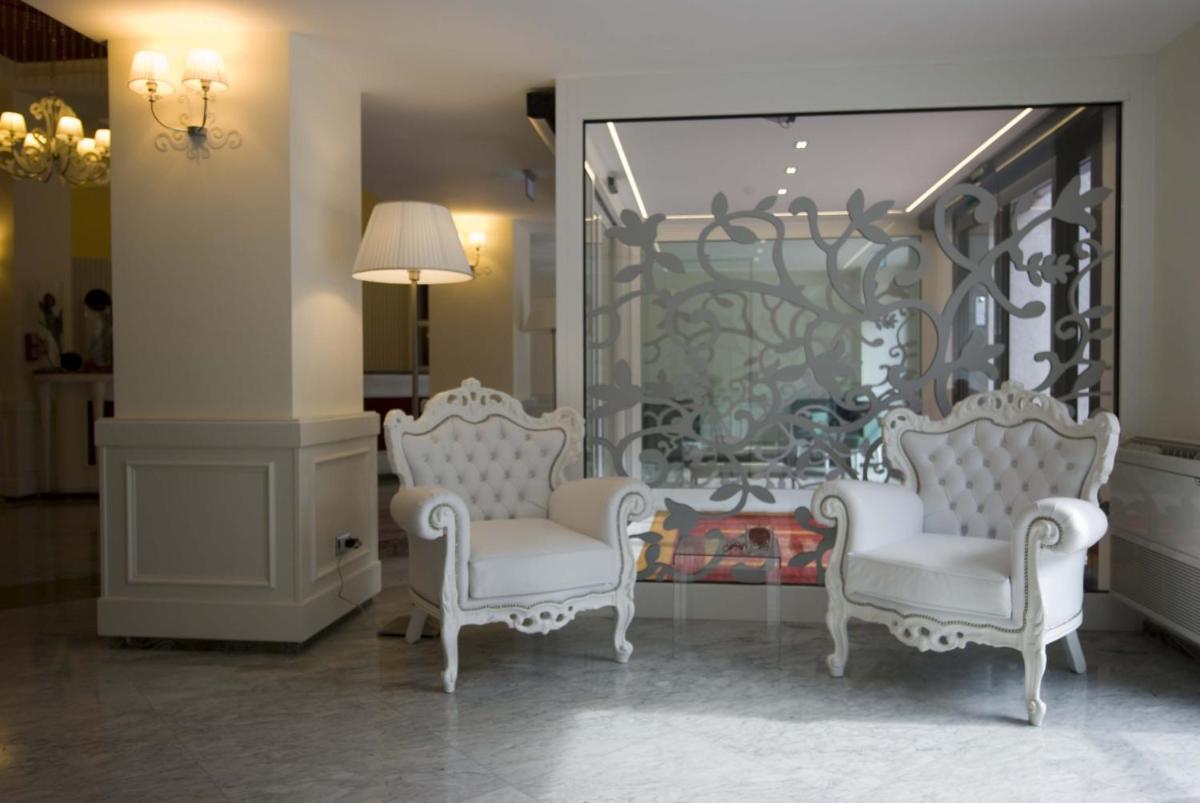 JR Hotels Oriente Bari photo 7