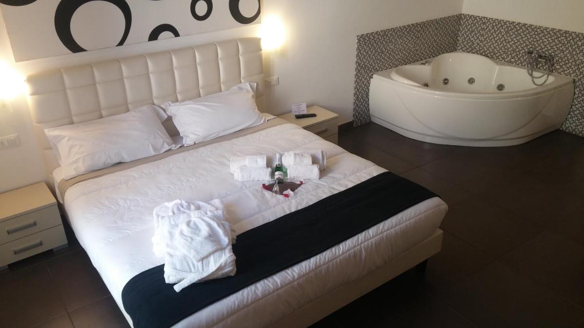 Photo - UP Room&Suite