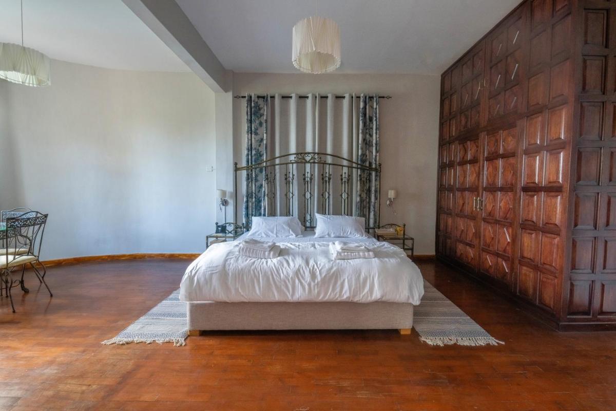 The White Villa Beachfront and Sunset Luxury photo 8
