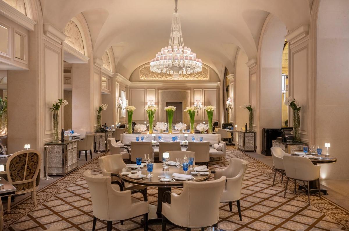 Four Seasons Hotel George V Paris photo 10