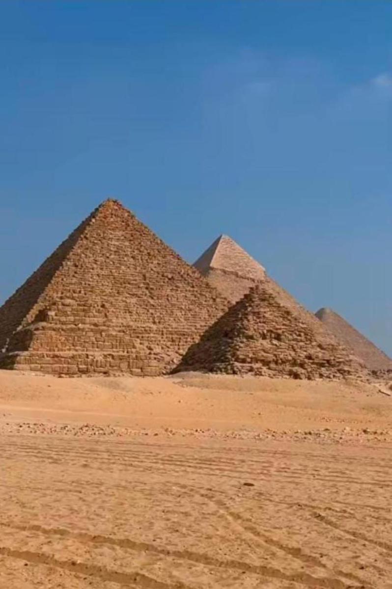 Pyramids view M photo 8