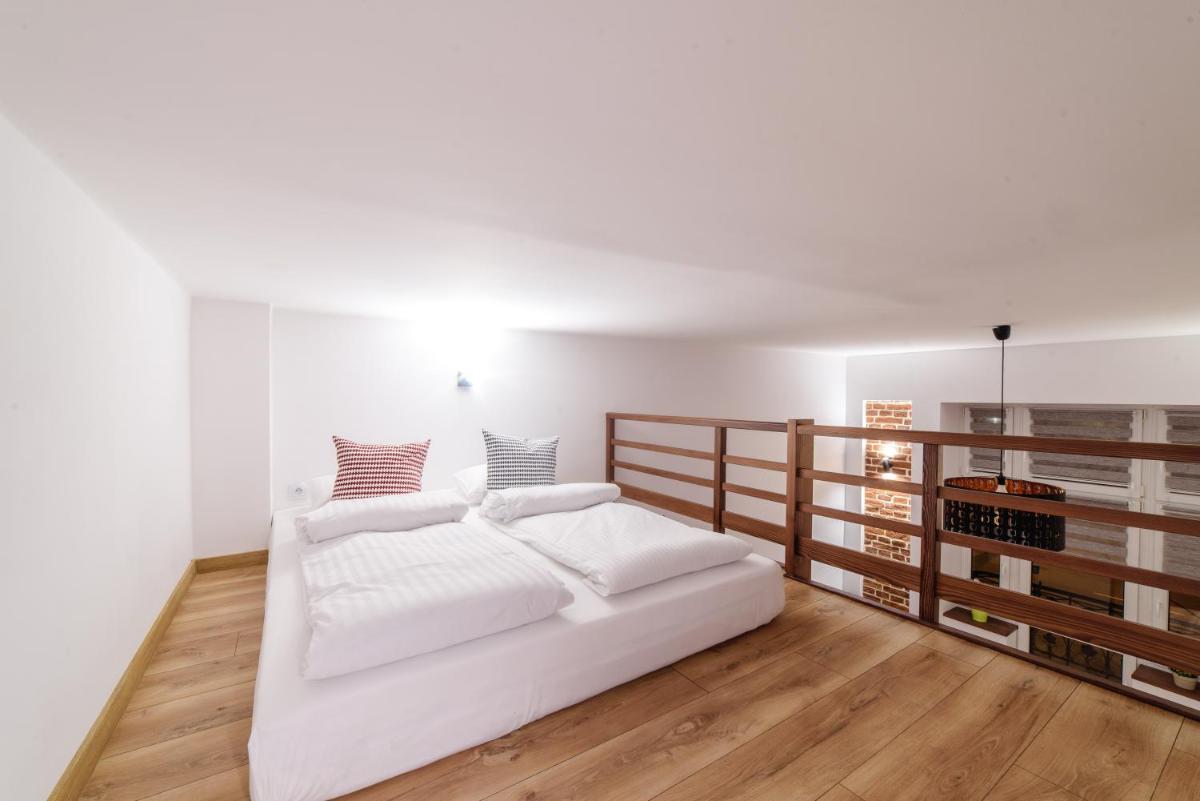 Foto - 2 Nights Apartments - great location, right next to Main Rail and Bus Station, 10 min to Main Square