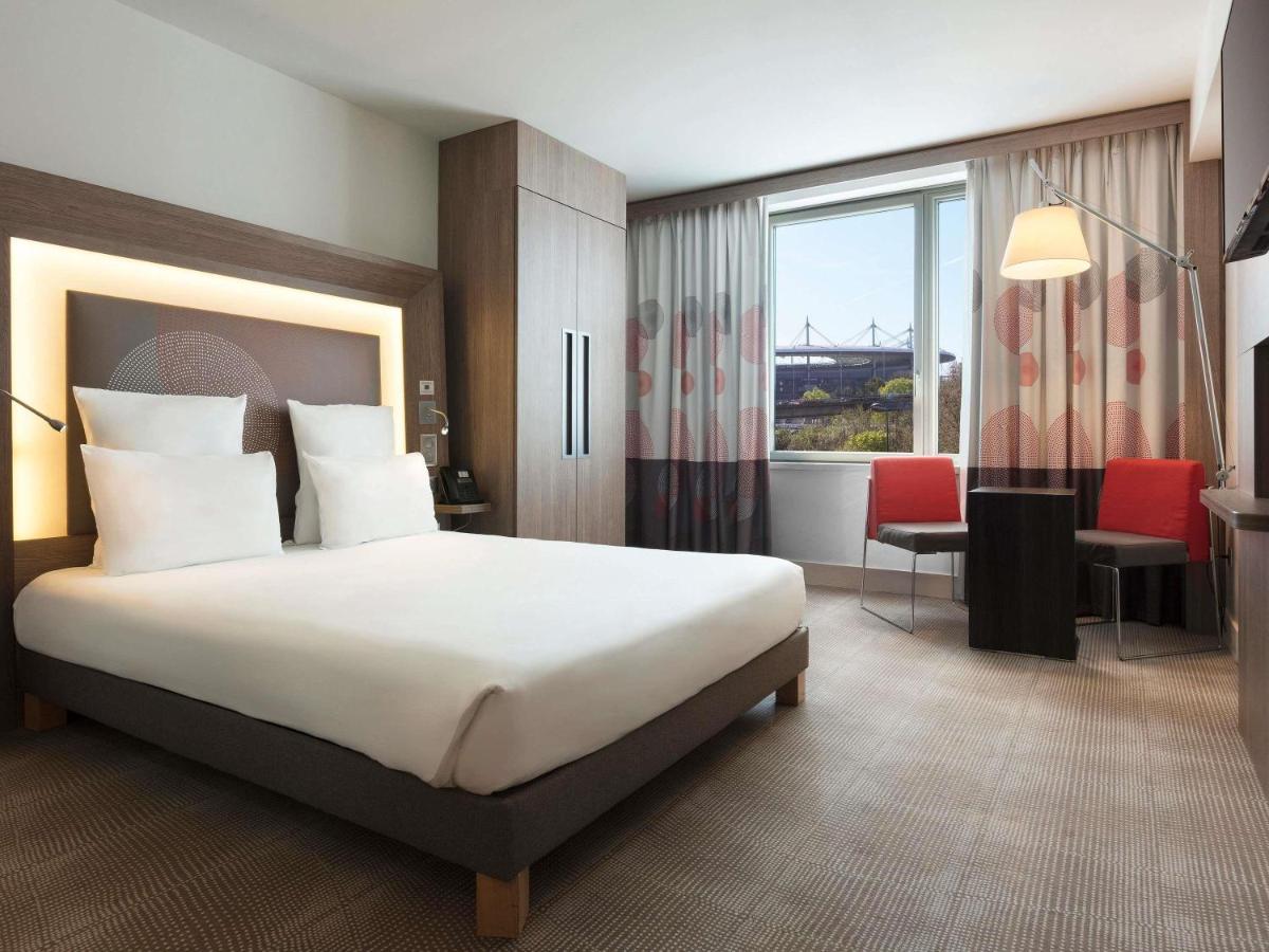 Novotel Paris Stade Basilique photo 7