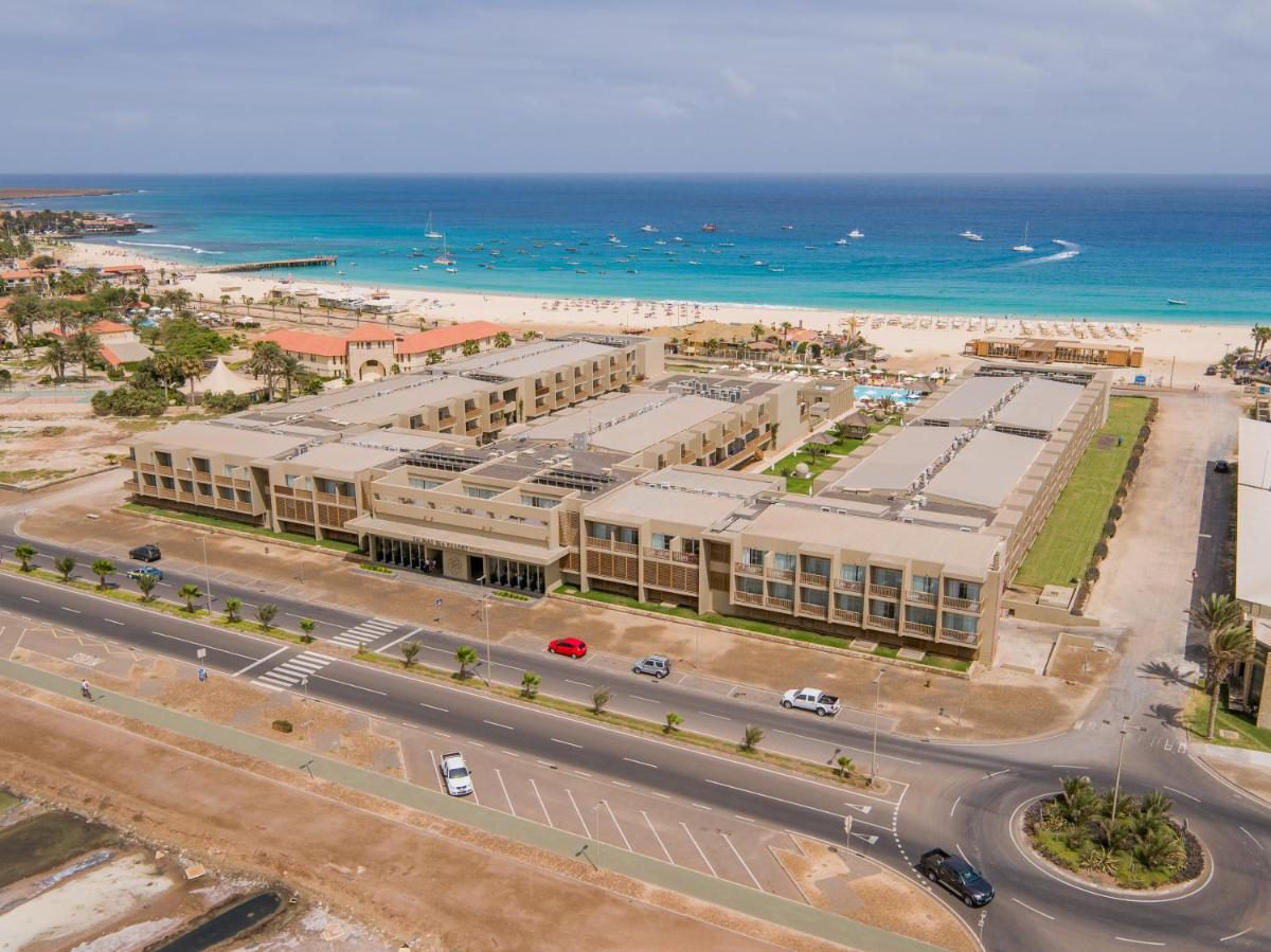 Oasis Salinas Sea photo 2