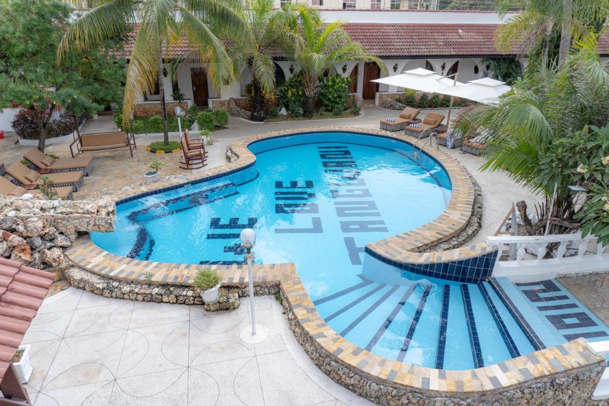 Best Western Jangwani Sea Breeze Resort photo 2