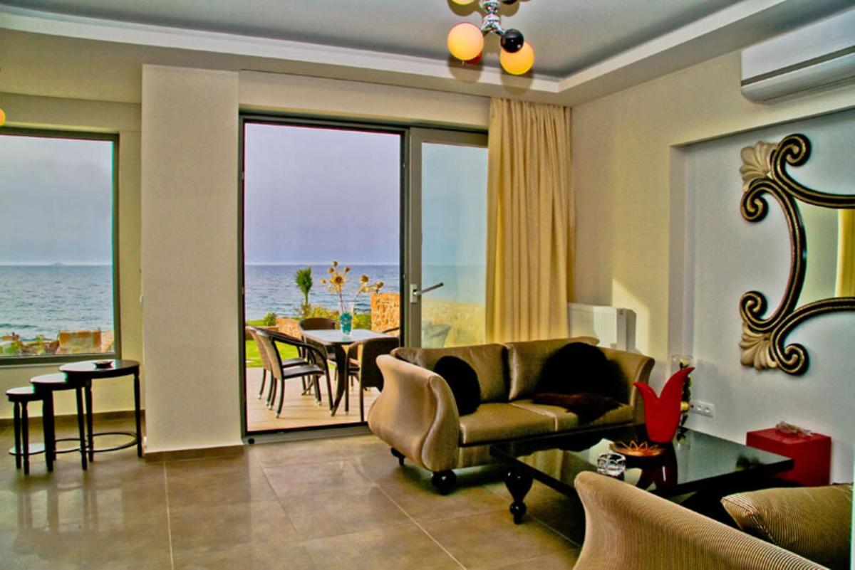 Photo - Sea View Beachfront Villa Peri