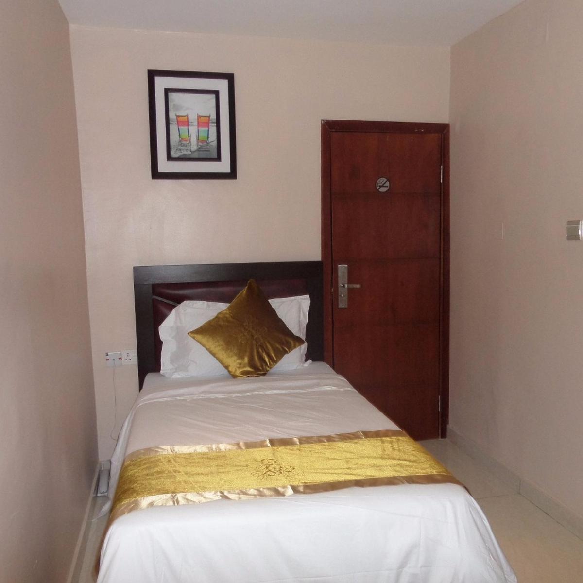 Photo - RightGate Hotel