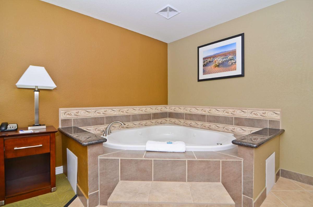 Photo - Best Western California City Inn & Suites