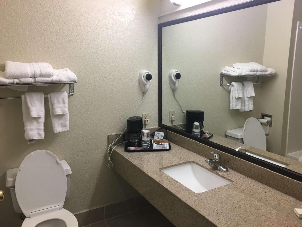 Photo - Best Western San Marcos