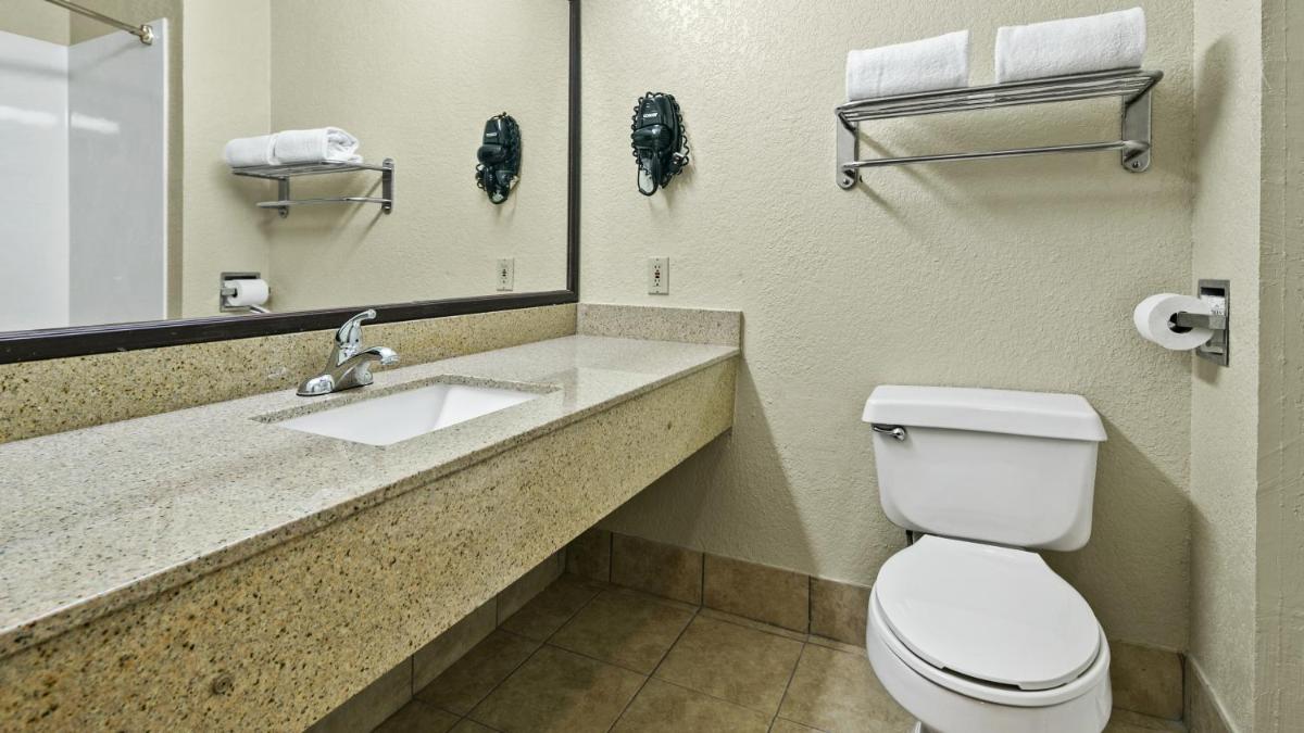 Photo - Best Western San Marcos