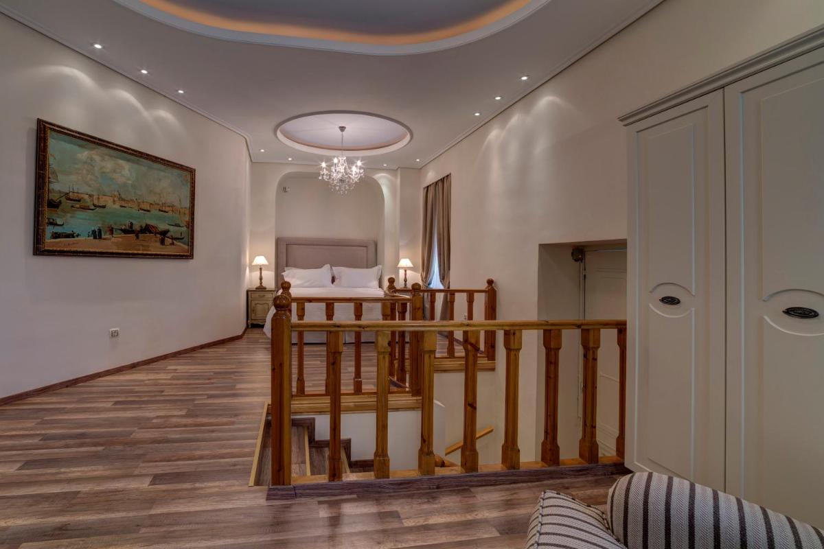 Foto - Home and Poetry