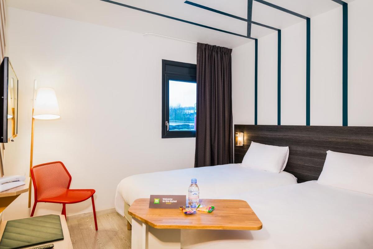 Photo - ibis Styles Rouen Val De Reuil