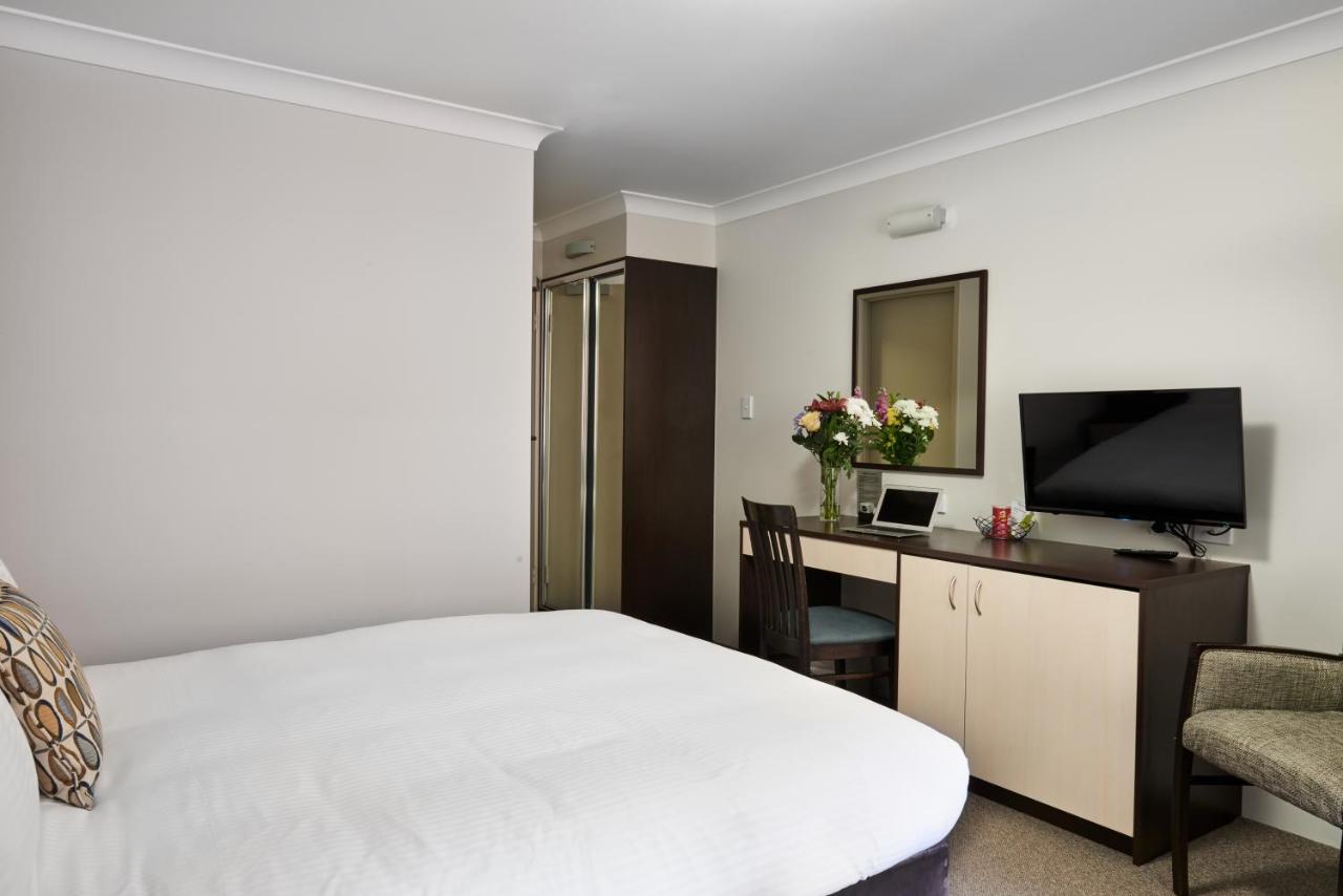 175 Hotel Westmead photo 3