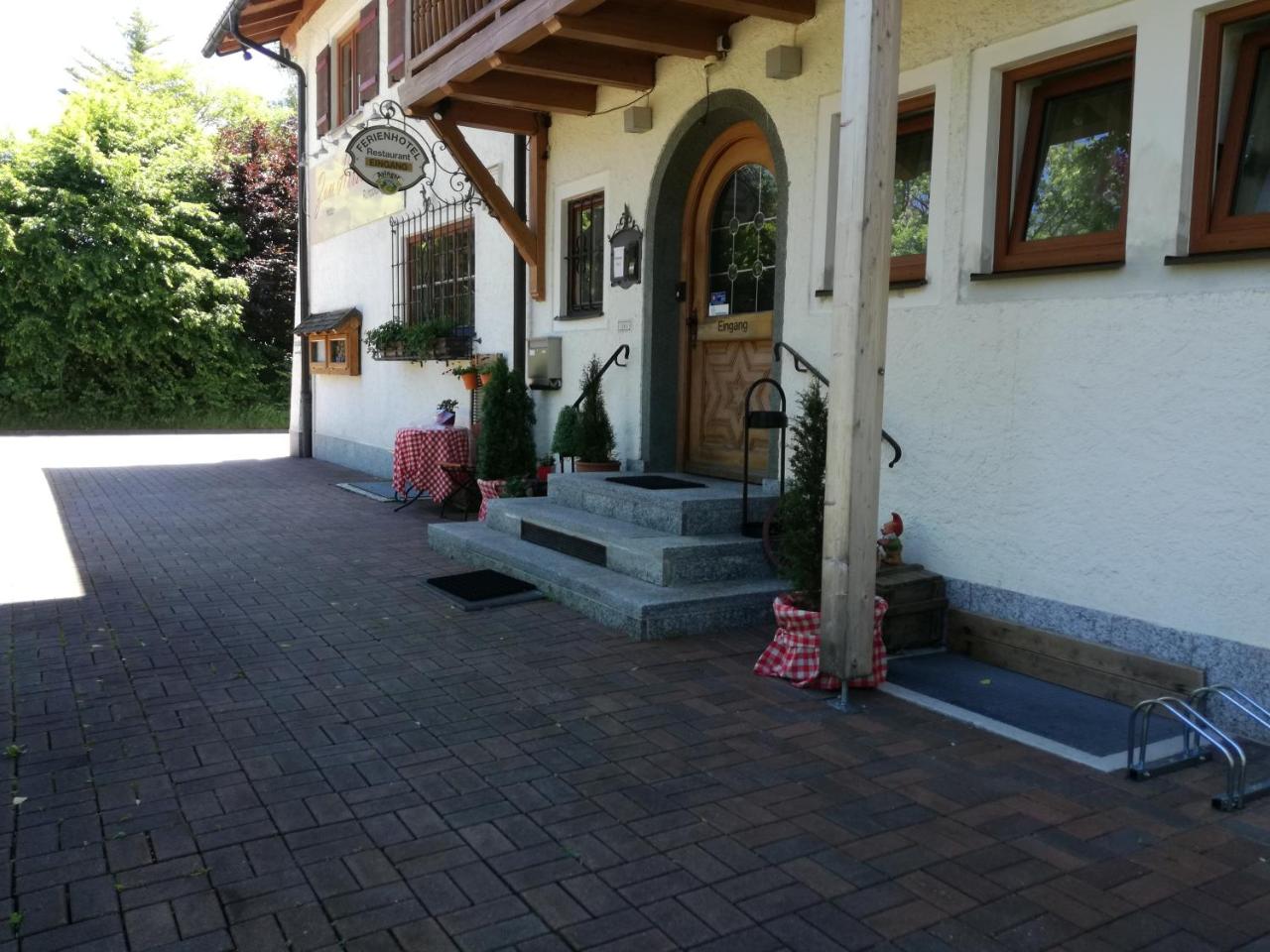Hotel-Restaurant Zum Hirschhaus Inklusiv Chiemgaukarte photo 3